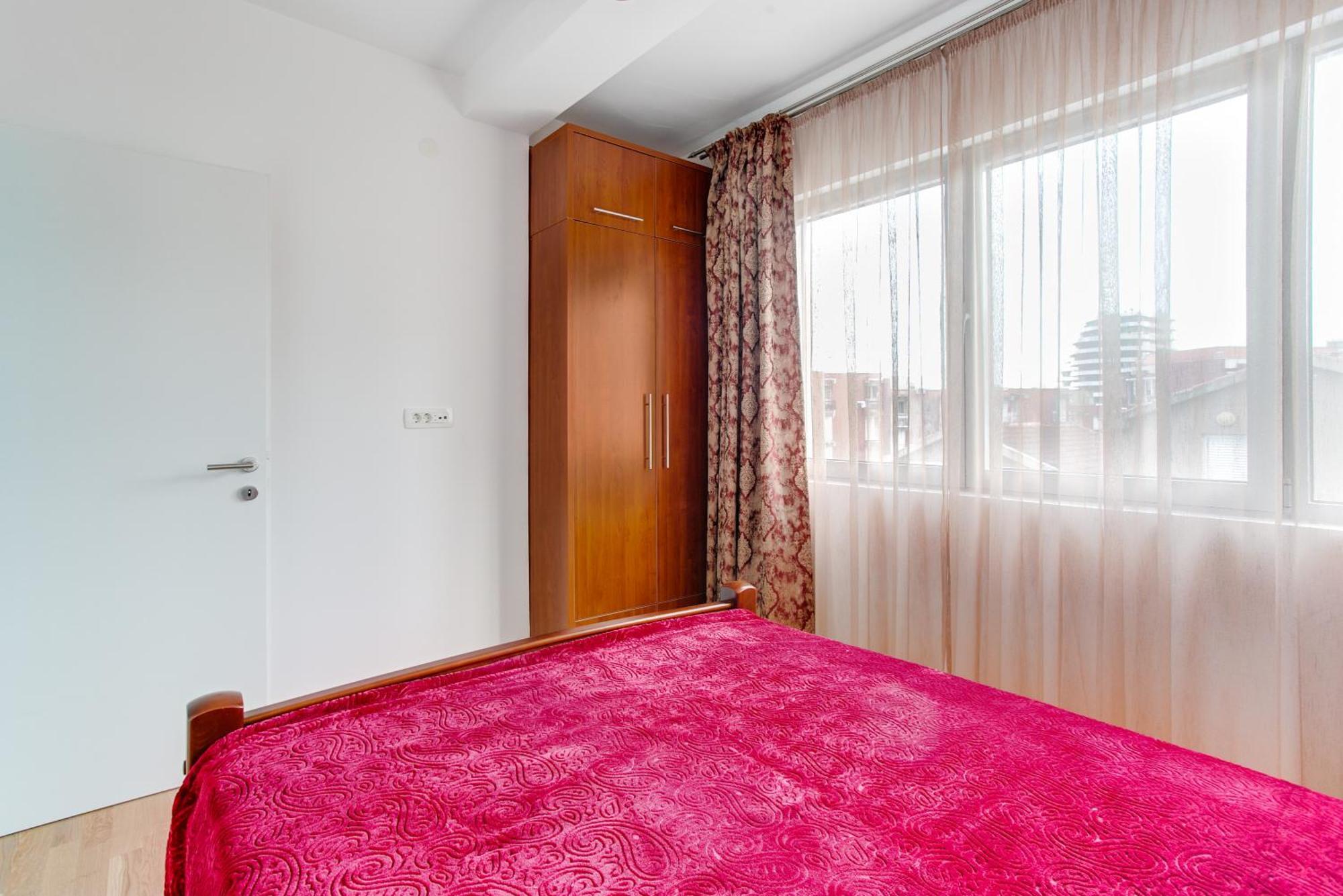 Apartments Lora 13.Jula, 15 Budva Ngoại thất bức ảnh
